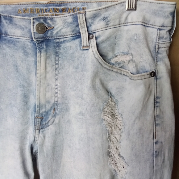 American Eagle Outfitters Ripped Style Light Wash Denim Jeans Extreme Flex - Picture 5 of 15